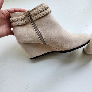 Ankle booties